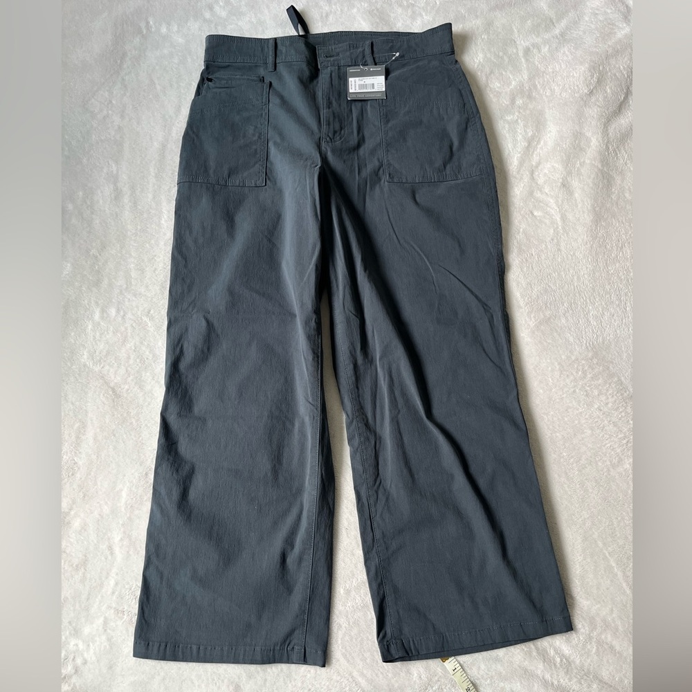 Eddie Bauer First Ascent  Guide Day Off Wide Leg Crop Pants